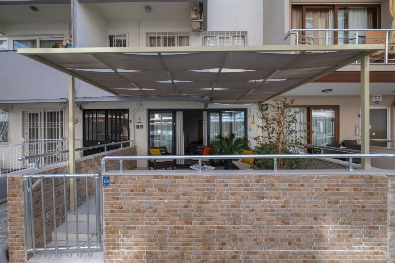 Ezgi'S Apartment With Terrace In Marmaris Kültér fotó
